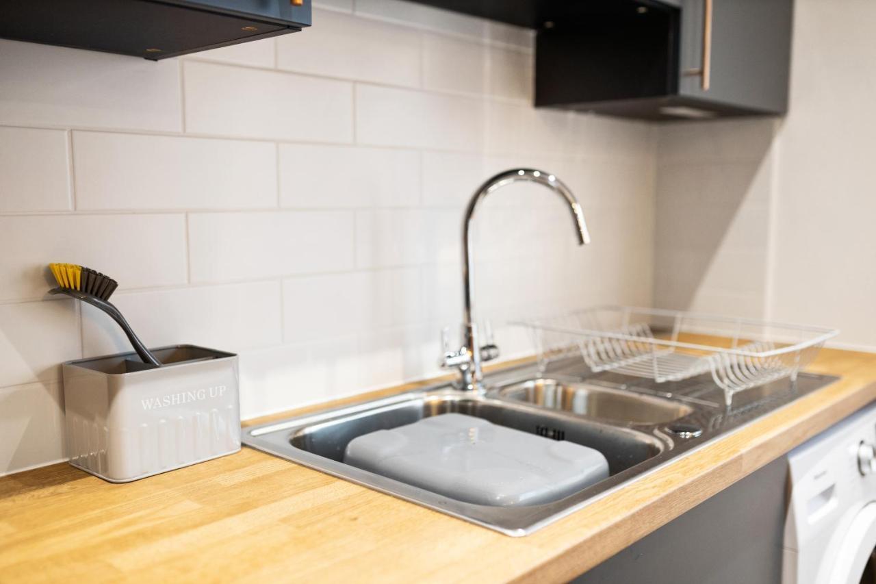 7 Bedroom House Ensuite Rooms, Fully Equipped Kitchen, Free Wifi, Tvs In All Rooms City Centre Close To A46 Inspire Homes Coventry Kültér fotó
