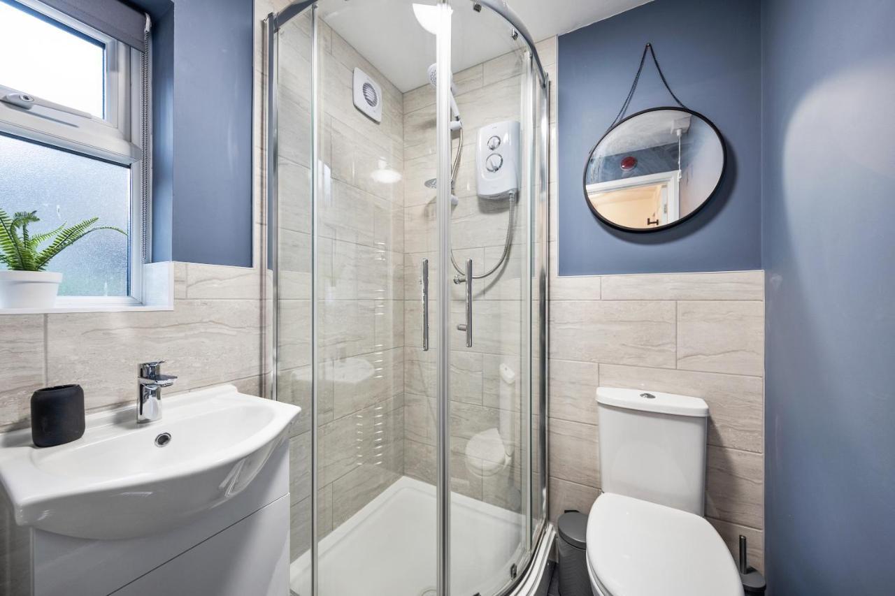 7 Bedroom House Ensuite Rooms, Fully Equipped Kitchen, Free Wifi, Tvs In All Rooms City Centre Close To A46 Inspire Homes Coventry Kültér fotó